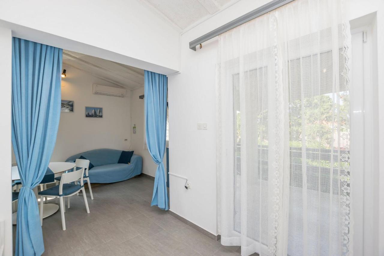 Apartments Mira Privlaka  Ngoại thất bức ảnh