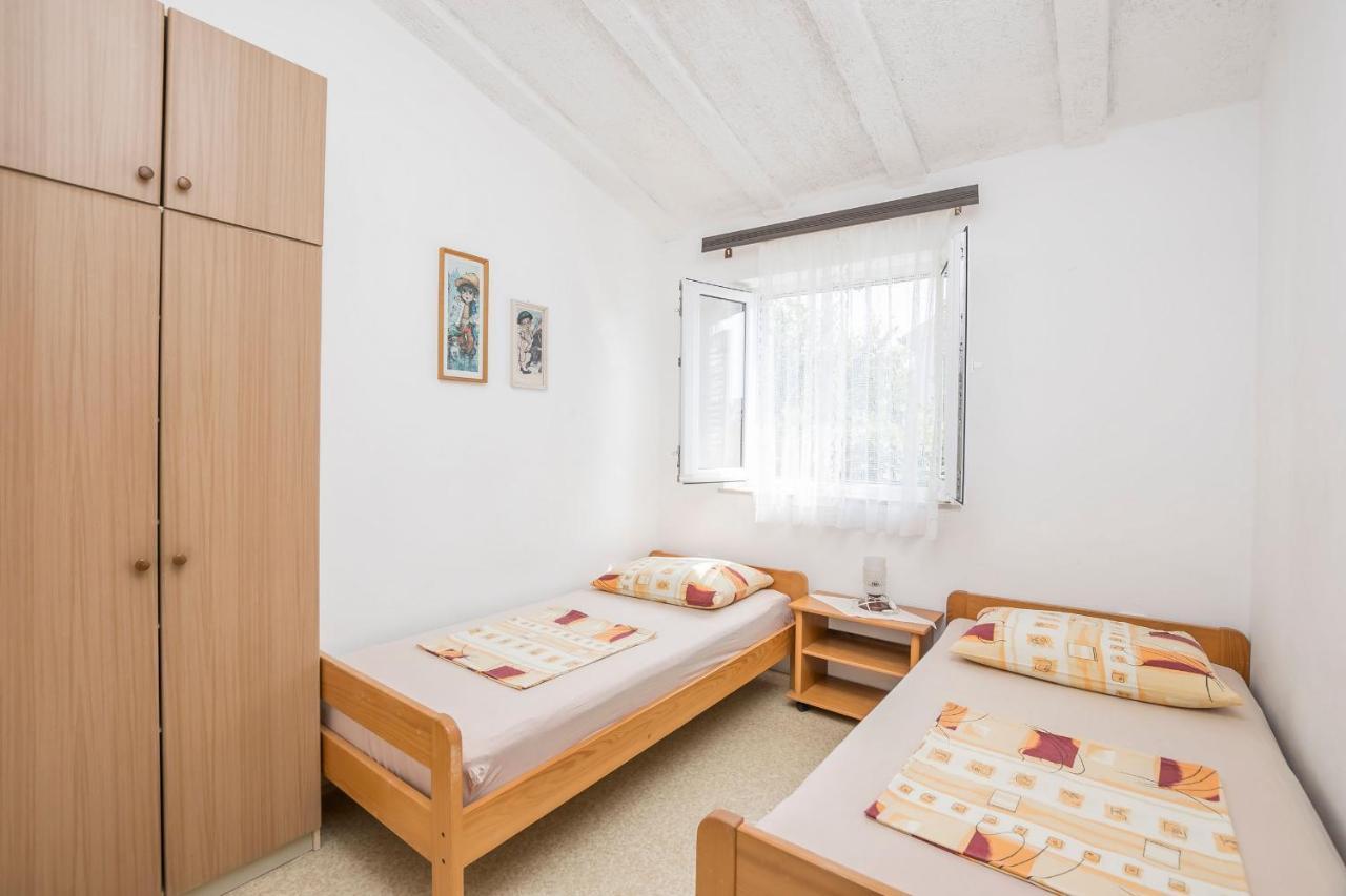 Apartments Mira Privlaka  Ngoại thất bức ảnh